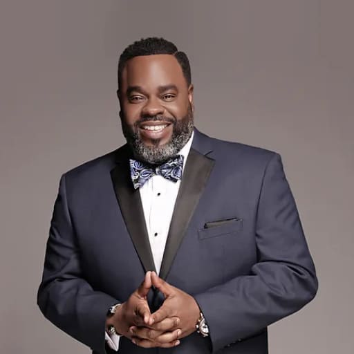 Robert E. Person Kansas City Tickets